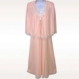 **MUST BUNDLE FOR 5+ ITEMS**VTG EVE STILLMAN 2 PC SET PEACHY NYLON BED JKT/GOWN